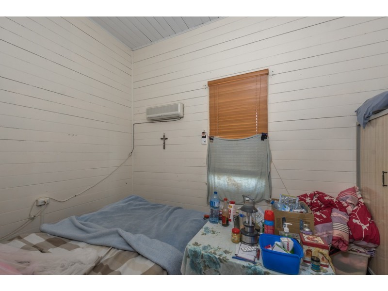 25 Svensson Street, Svensson Heights QLD 4670