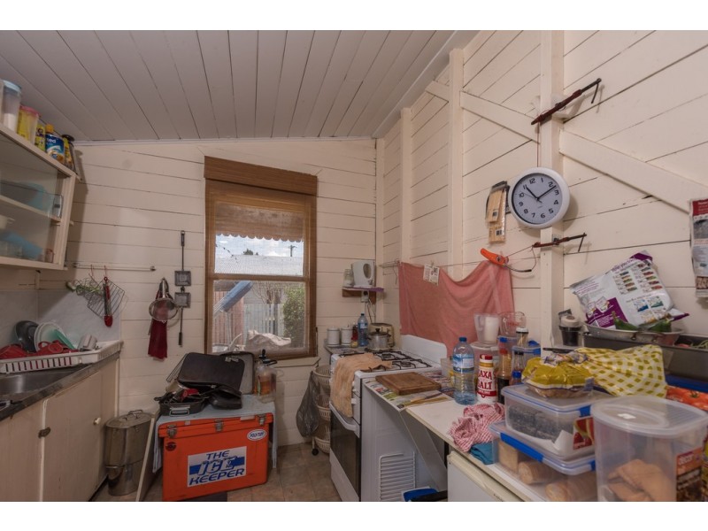 25 Svensson Street, Svensson Heights QLD 4670