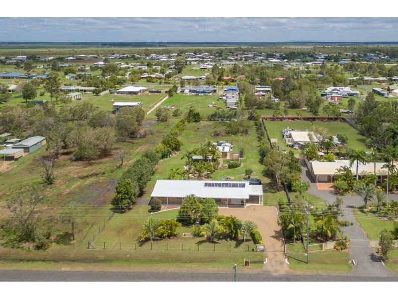 10 Pinto Avenue, Branyan QLD 4670