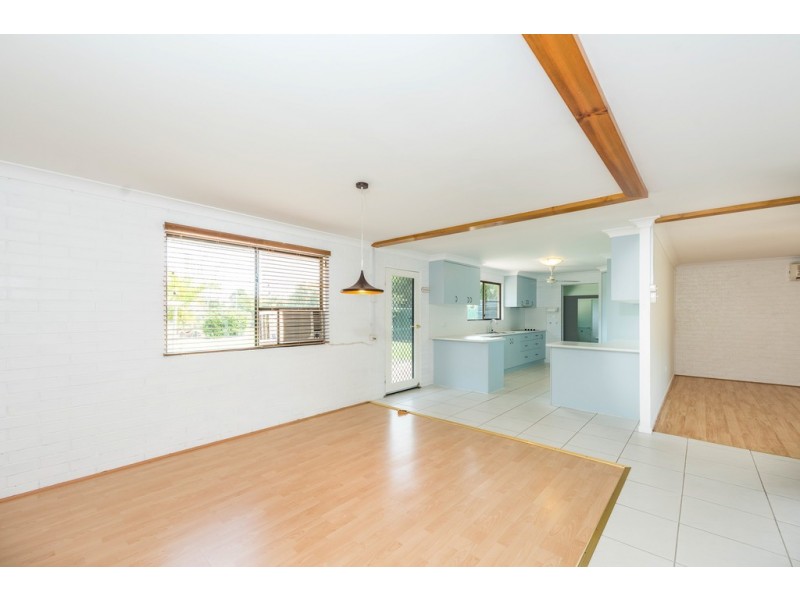 10 Pinto Avenue, Branyan QLD 4670