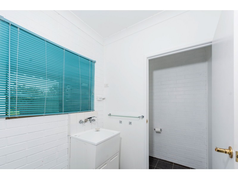 10 Pinto Avenue, Branyan QLD 4670