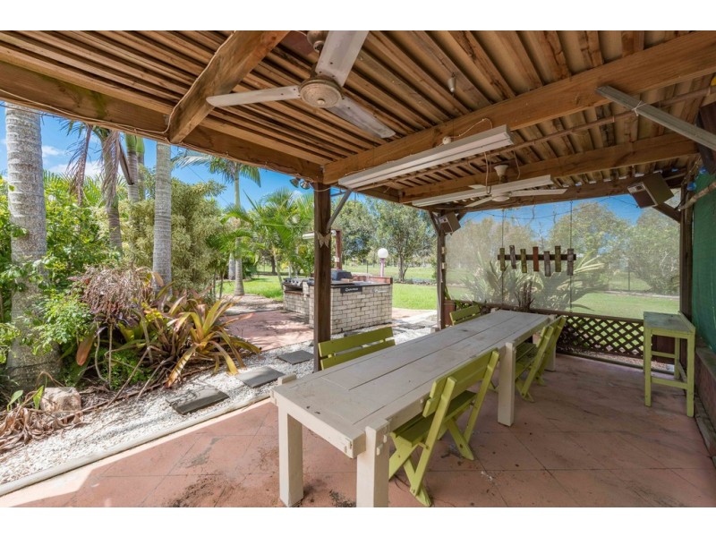 10 Pinto Avenue, Branyan QLD 4670