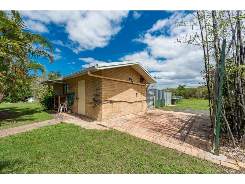 10 Pinto Avenue, Branyan QLD 4670