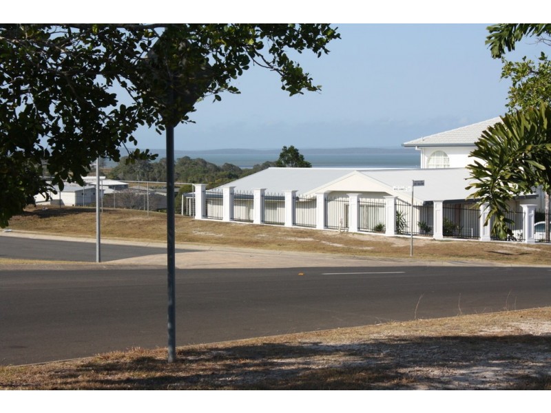 192-194 Cove Boulevard, River Heads QLD 4655