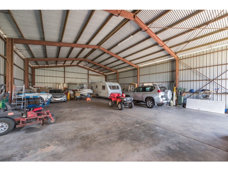 494 Moore Park Road, Welcome Creek QLD 4670