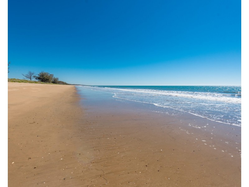 38 Sylvan Drive, Moore Park Beach QLD 4670
