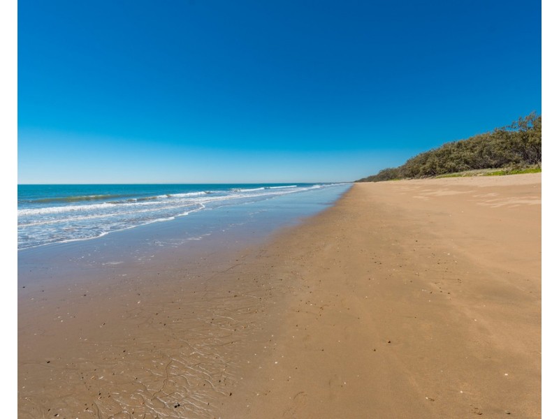 38 Sylvan Drive, Moore Park Beach QLD 4670
