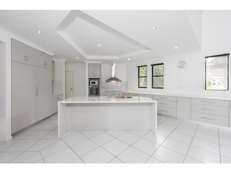 30 Royal Boulevard, Moore Park Beach QLD 4670