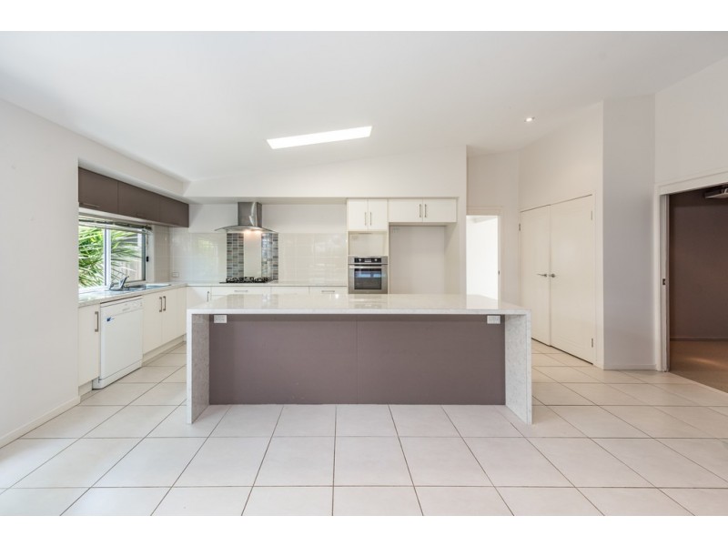 4 Lomandra Drive, Ashfield QLD 4670