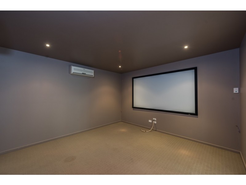 4 Lomandra Drive, Ashfield QLD 4670