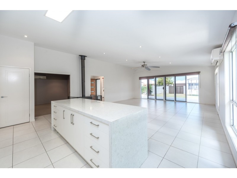 4 Lomandra Drive, Ashfield QLD 4670