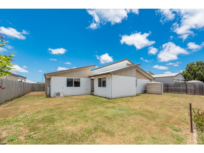 4 Lomandra Drive, Ashfield QLD 4670