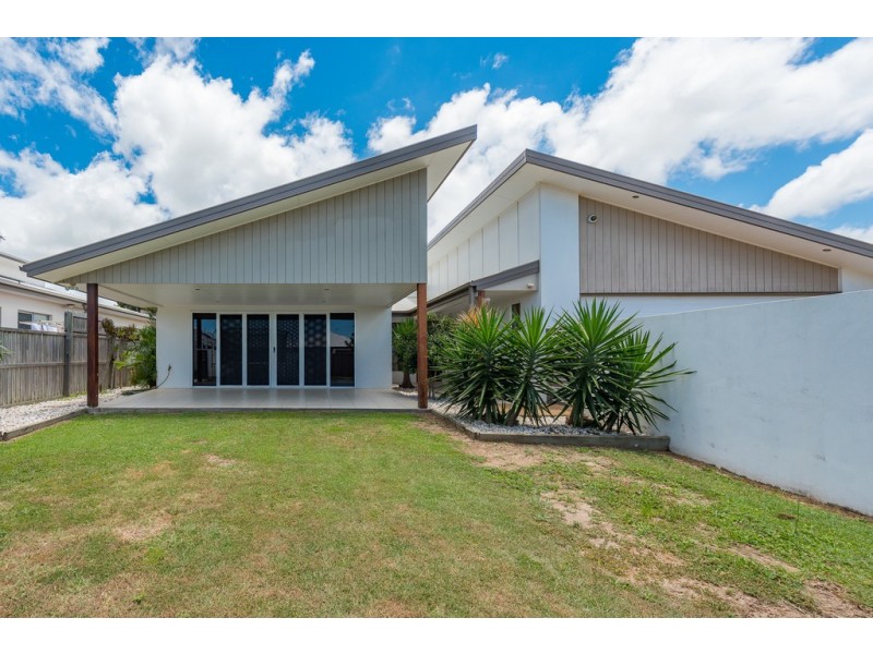 4 Lomandra Drive, Ashfield QLD 4670