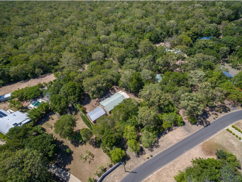 26 Kingfisher Crescent, Moore Park Beach QLD 4670