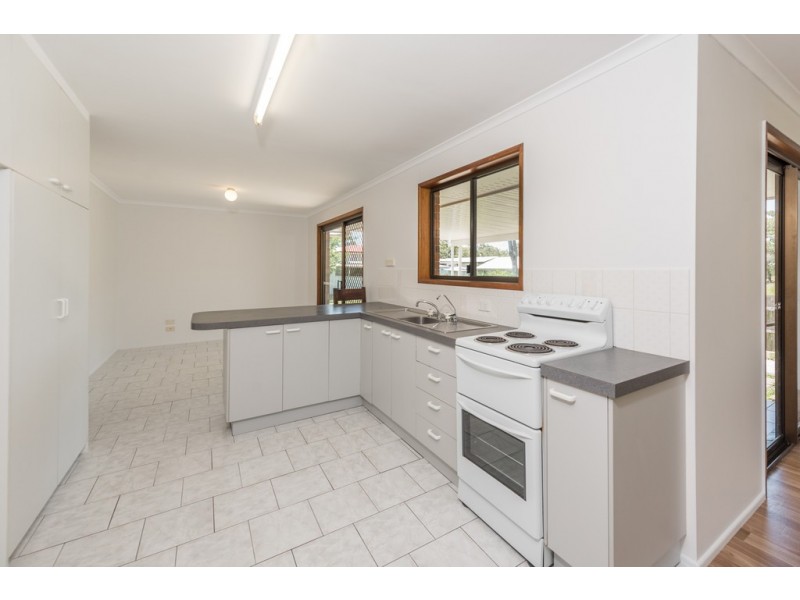 11 Blackall Street, Avondale QLD 4670
