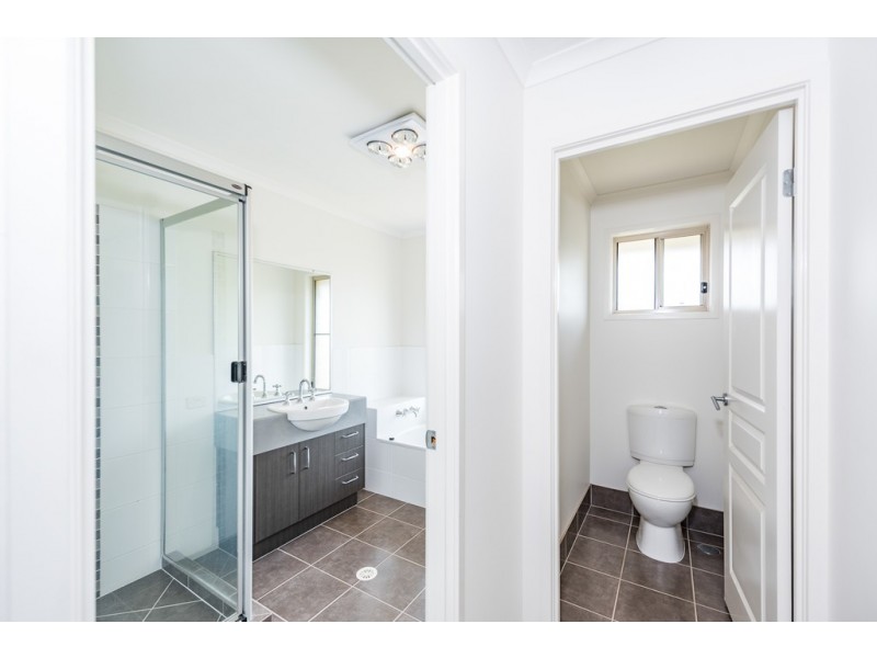 27 Yalla Lane, Redridge QLD 4660