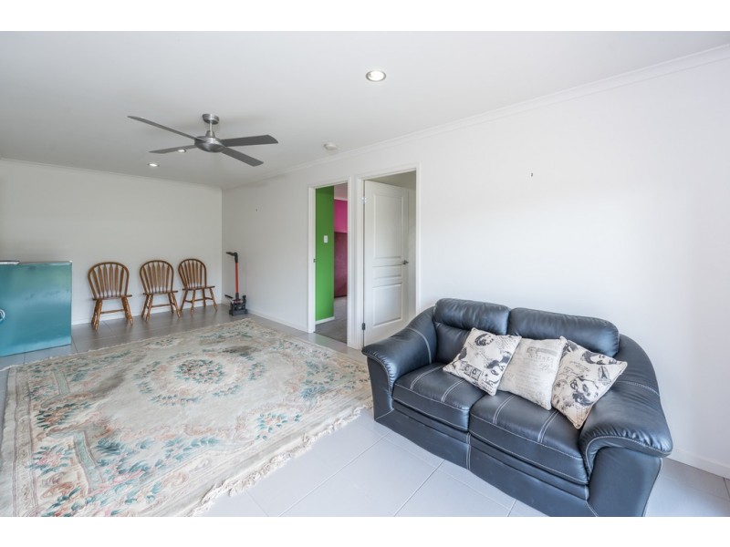 27 Yalla Lane, Redridge QLD 4660