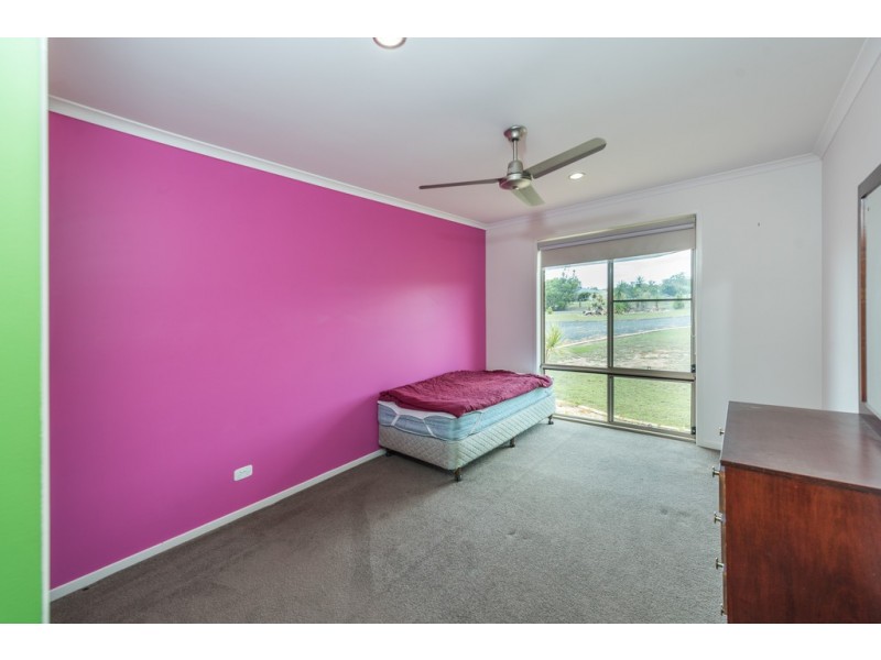 27 Yalla Lane, Redridge QLD 4660