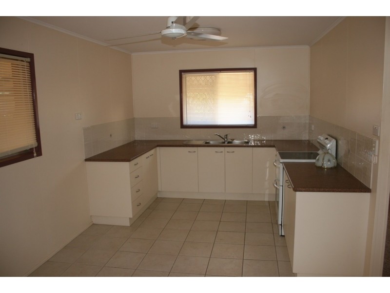 10 Newhaven Court, Avoca QLD 4670