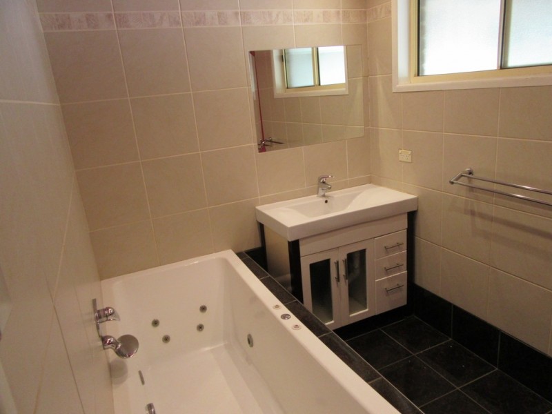 18 Sunnybrae Circuit, Redridge QLD 4660