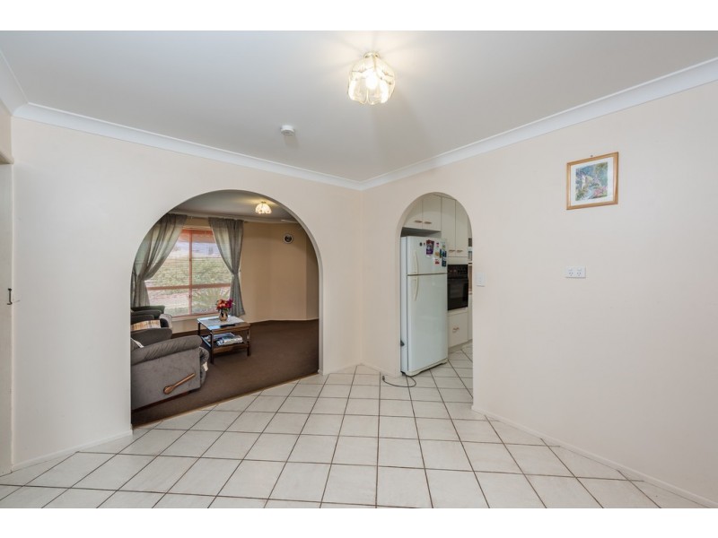 5 Tomlins Court, Avenell Heights QLD 4670