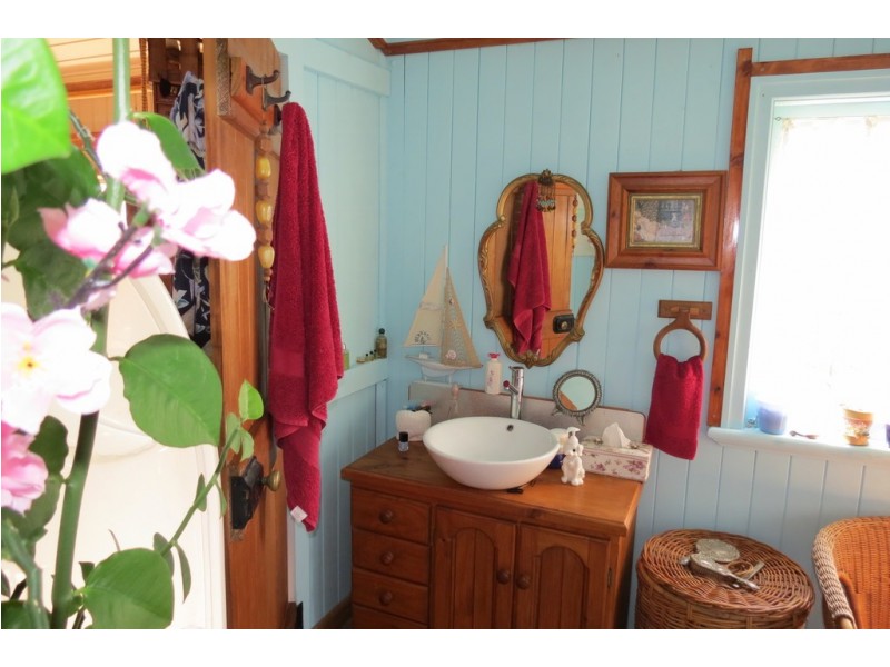 127 CHAVASSE DR, Wonbah QLD 4671