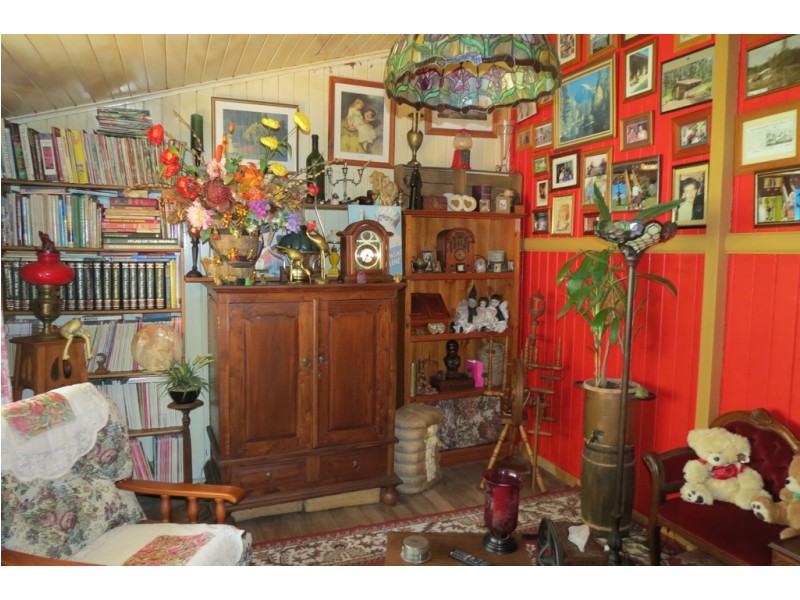 127 CHAVASSE DR, Wonbah QLD 4671