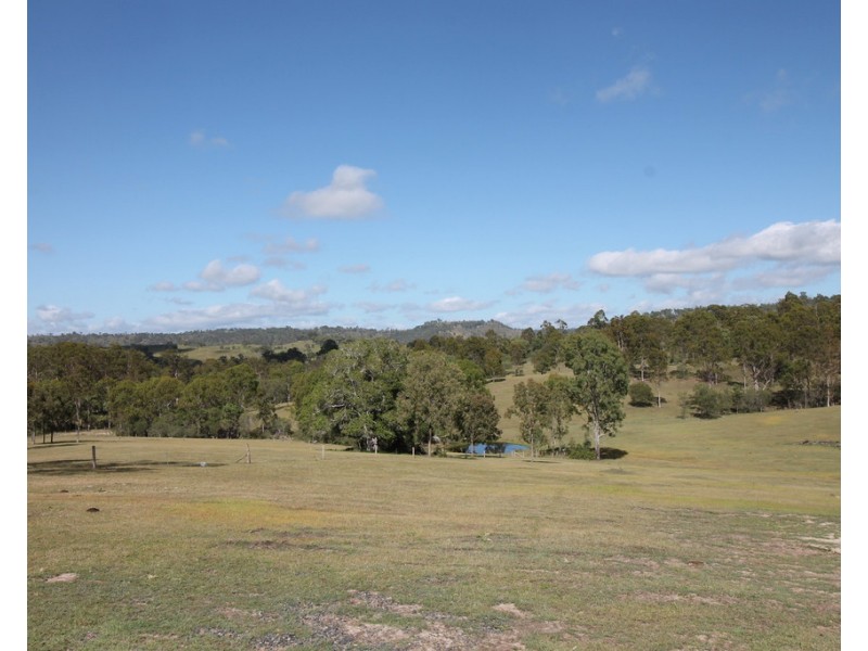 551 Sandy Camp Rd, Mount Perry QLD 4671