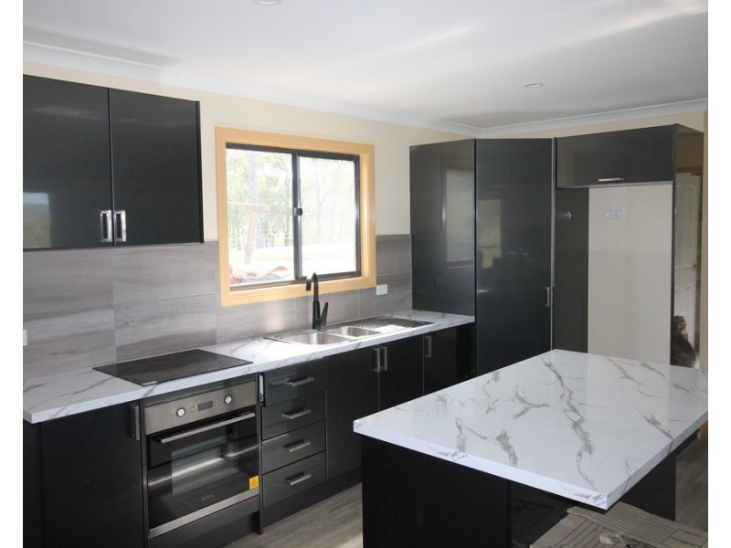 551 Sandy Camp Rd, Mount Perry QLD 4671