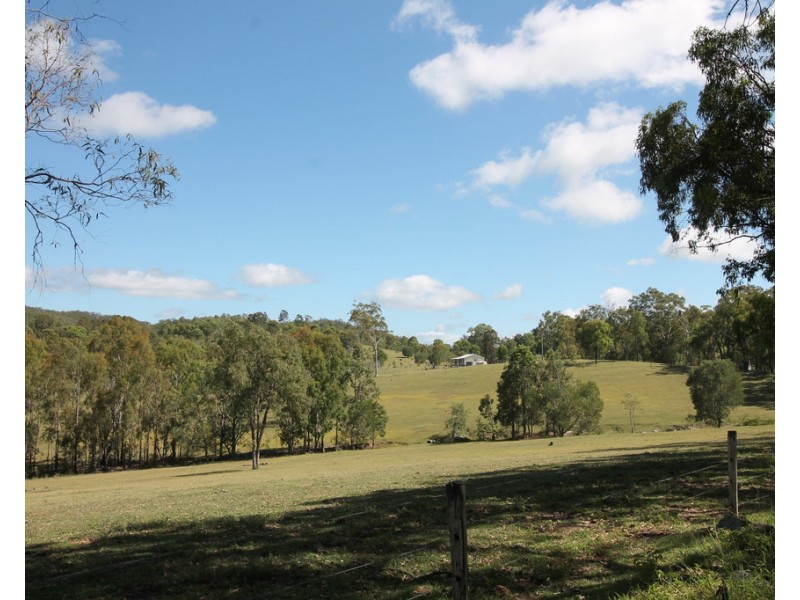551 Sandy Camp Rd, Mount Perry QLD 4671