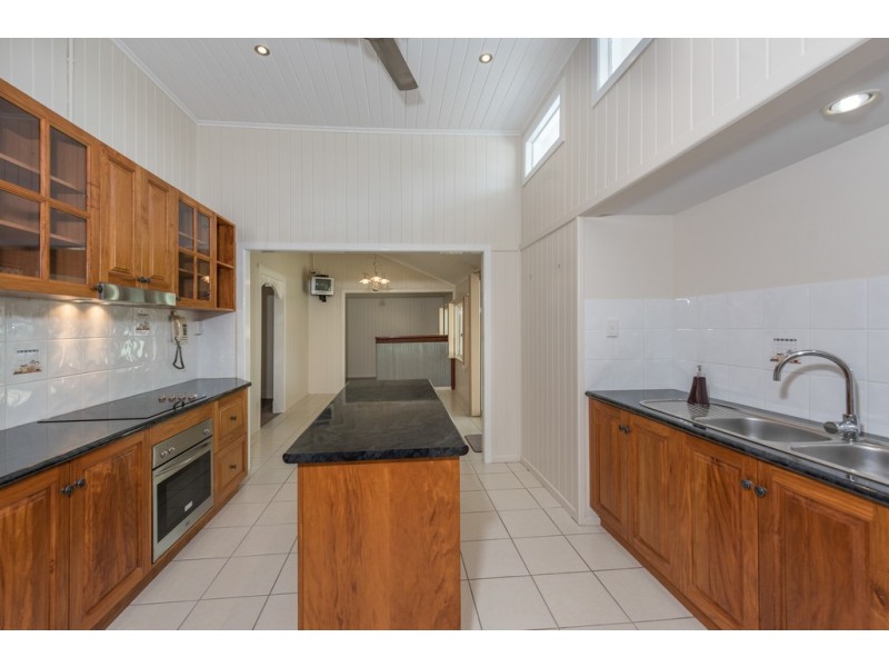 79 Crofton Street, Bundaberg West QLD 4670