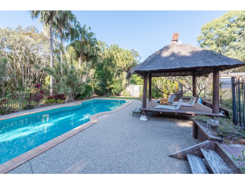 1 Woodlands Lane, Moore Park Beach QLD 4670