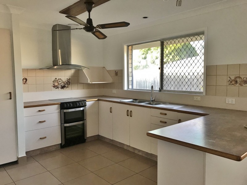 15 Pizzey Street, Kepnock QLD 4670