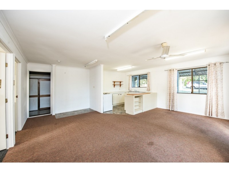 35 Hilltop Road, New Moonta QLD 4671