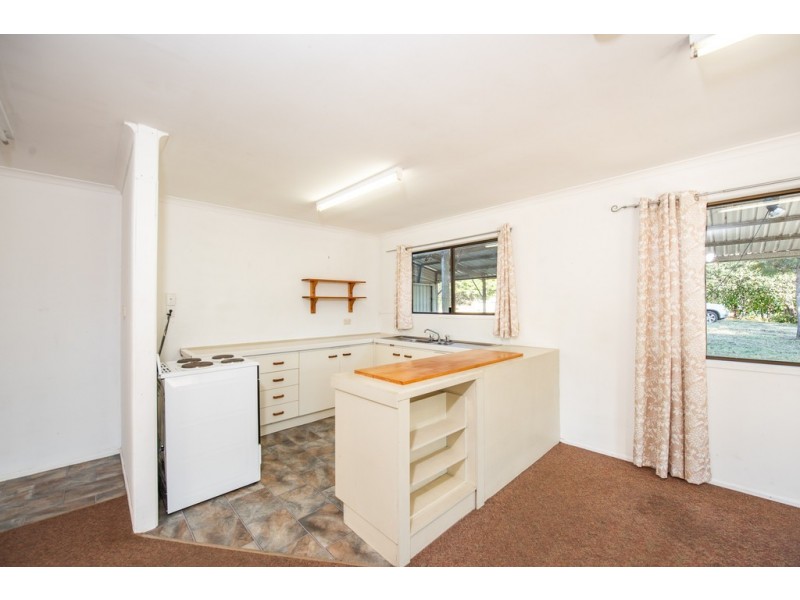 35 Hilltop Road, New Moonta QLD 4671