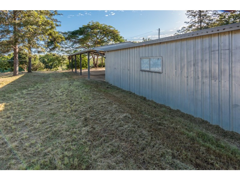 35 Hilltop Road, New Moonta QLD 4671