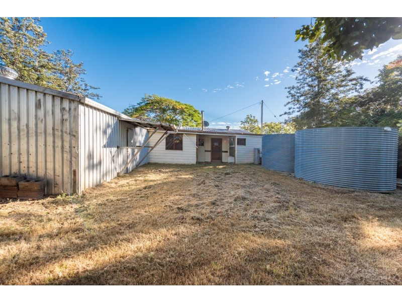 35 Hilltop Road, New Moonta QLD 4671