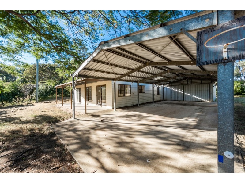 35 Hilltop Road, New Moonta QLD 4671