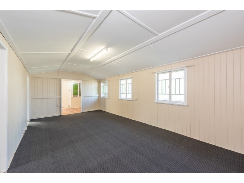 17 Mulgrave Street, Gin Gin QLD 4671