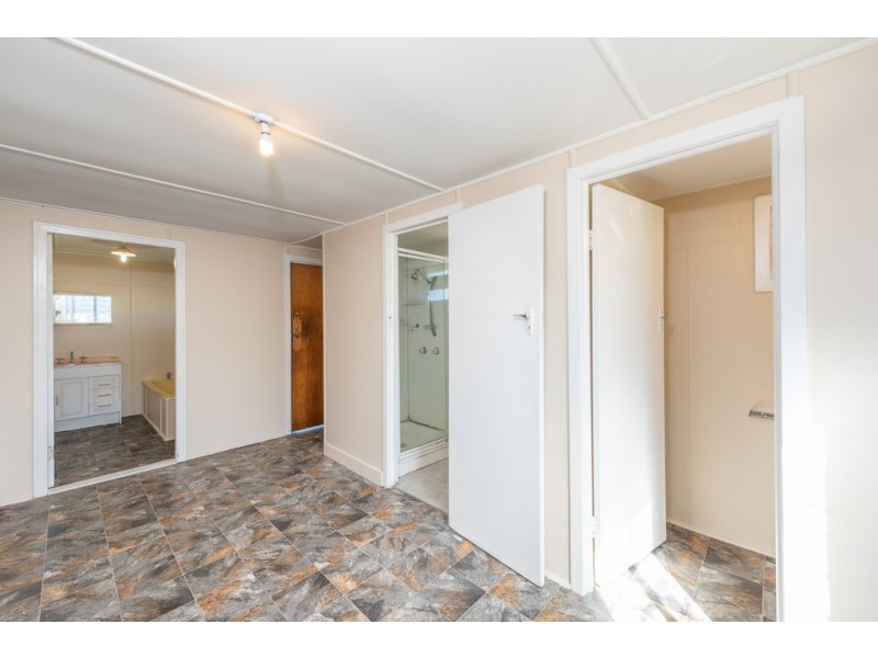17 Mulgrave Street, Gin Gin QLD 4671