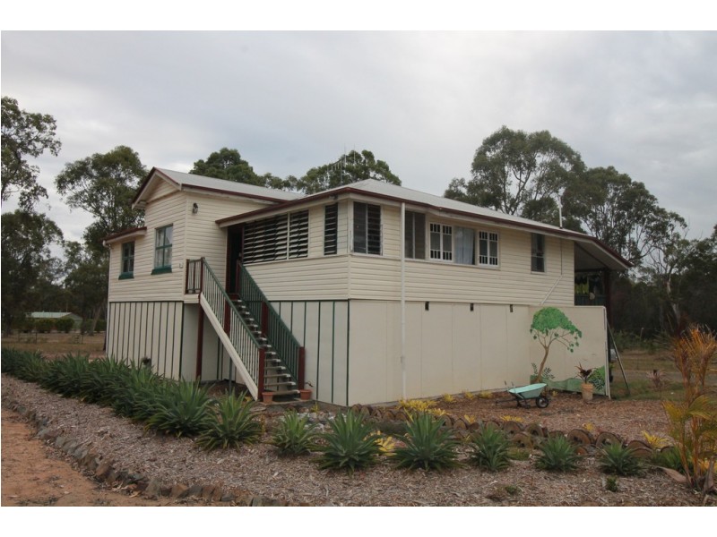 25 Oakview Drive, Redridge QLD 4660
