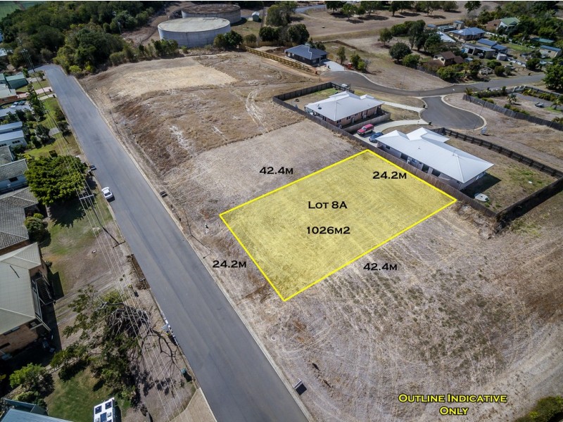 8A Hilltop Avenue, Qunaba QLD 4670