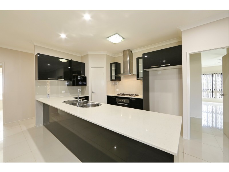 2 Villa Court, Ashfield QLD 4670