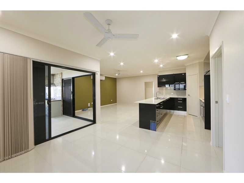 2 Villa Court, Ashfield QLD 4670