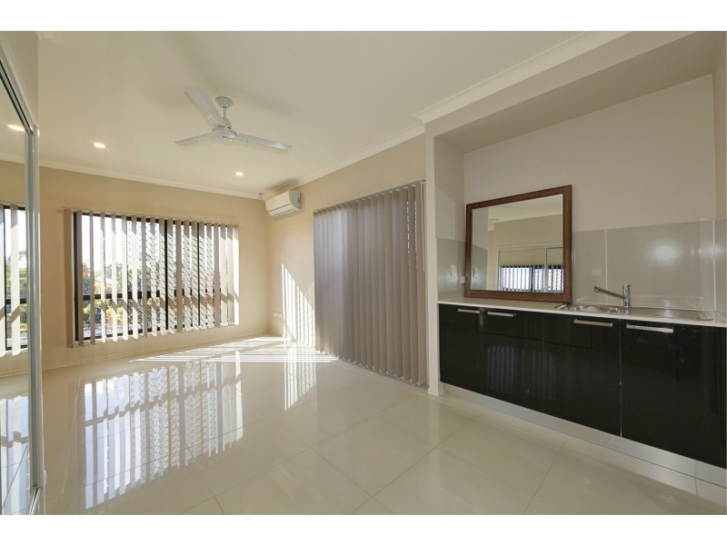 2 Villa Court, Ashfield QLD 4670