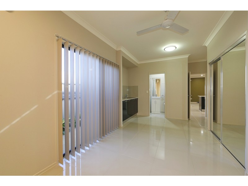2 Villa Court, Ashfield QLD 4670