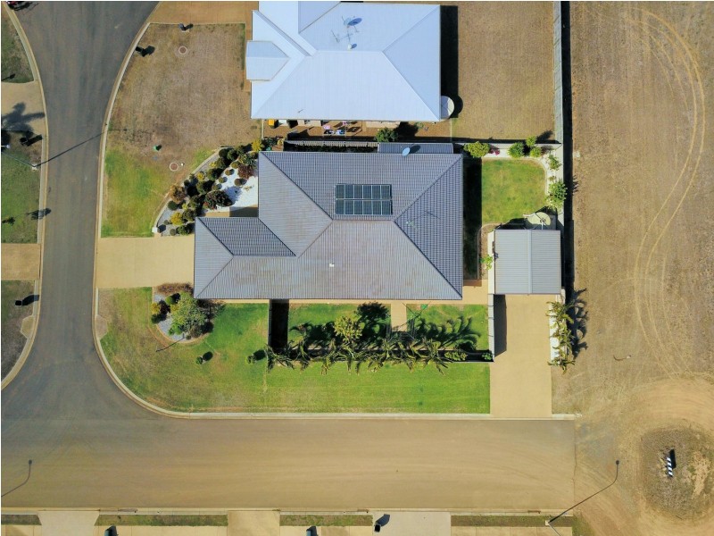 2 Villa Court, Ashfield QLD 4670