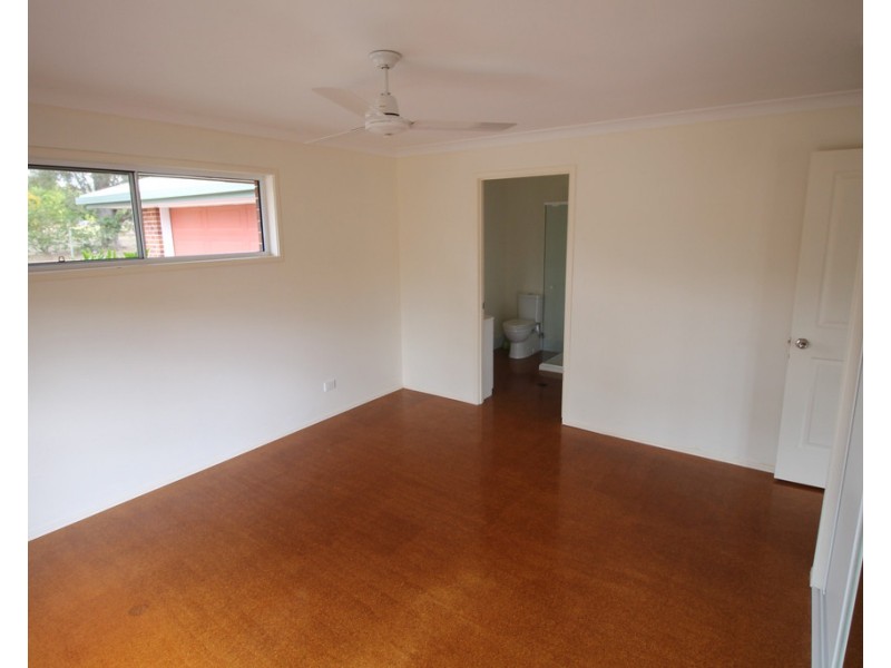 1 Melaleuca Court, Redridge QLD 4660