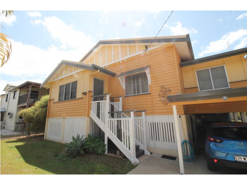 4 Coomber Street, Svensson Heights QLD 4670