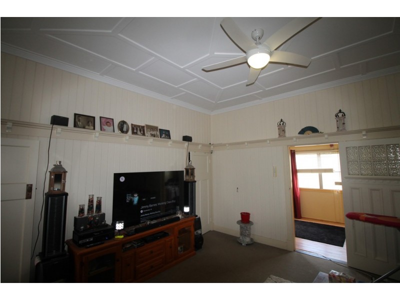 4 Coomber Street, Svensson Heights QLD 4670